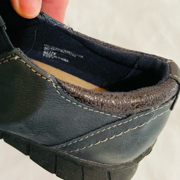 Earth Origins Women’s shoes size 8M Navy blue side zipper Welltek System - Picture 9 of 9